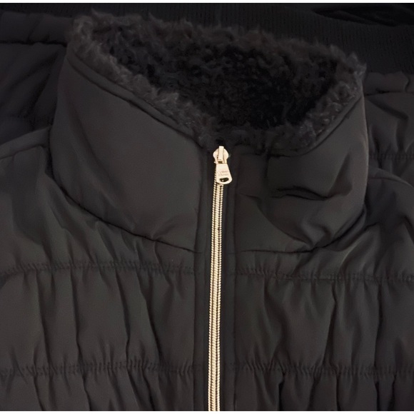 Calvin Klein Performance Vest - Picture 5 of 11